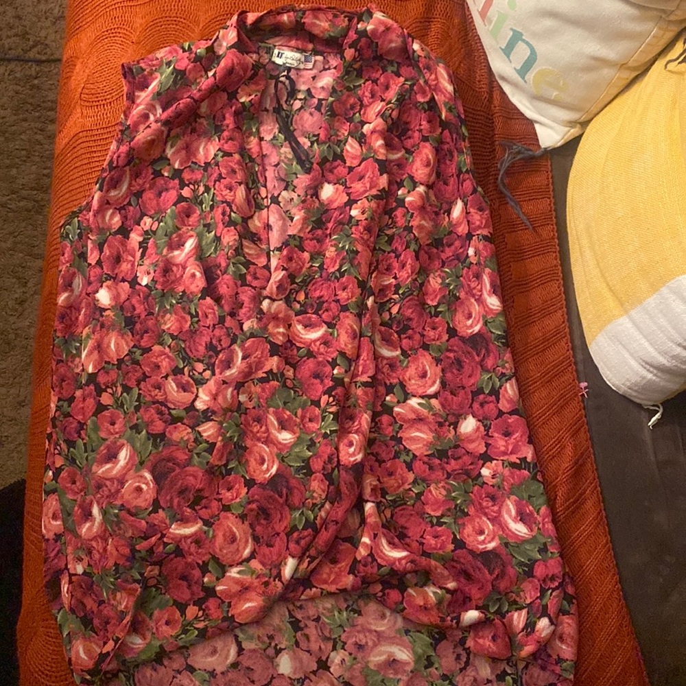 Floral open blouse
